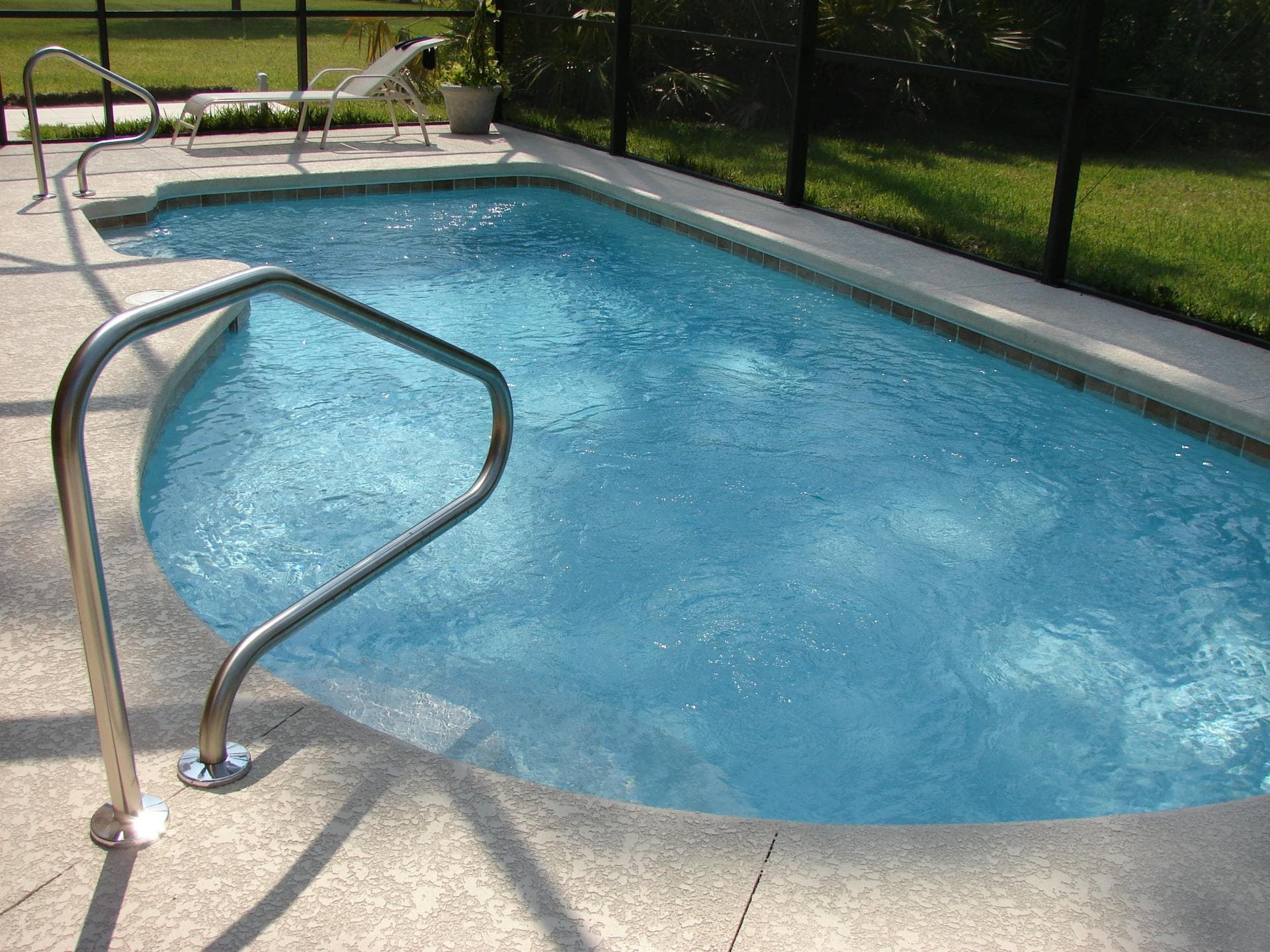 How Much Does Pool Cleaning Cost in Riverside CA? (2025 Guide)